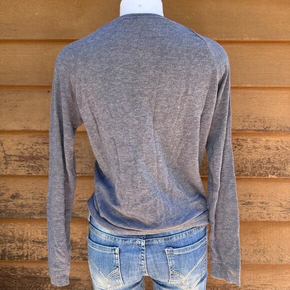 Disney Mickey Mouse Sequin Long Sleeve Gray Top Womens Size S - Picture 3 of 9